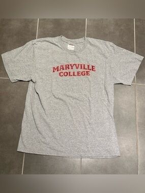 Vintage Nike Maryville College Tee